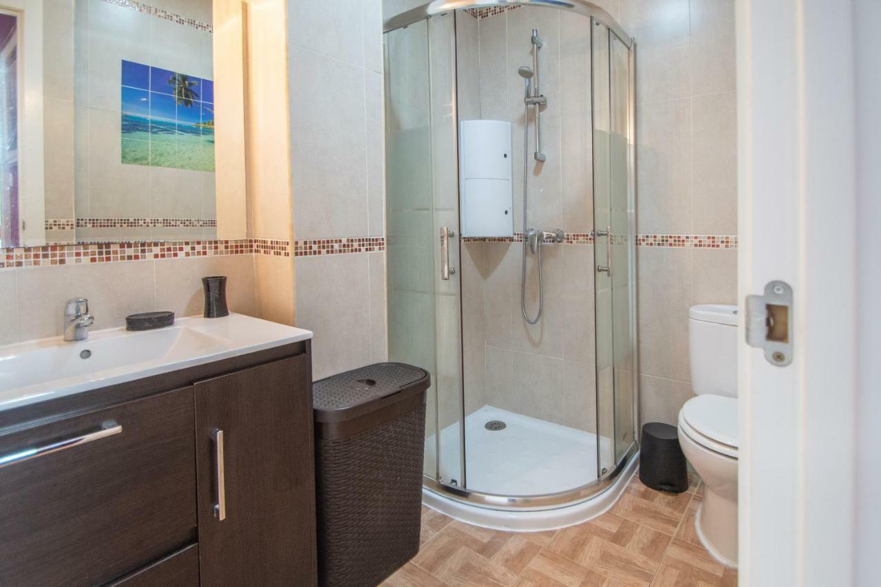 Apartamento Del Arqueologo De Кадис Екстериор снимка