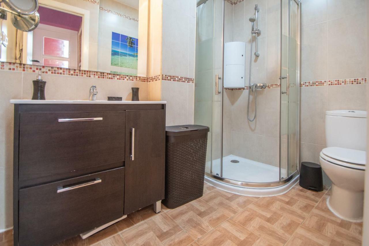 Apartamento Del Arqueologo De Кадис Екстериор снимка