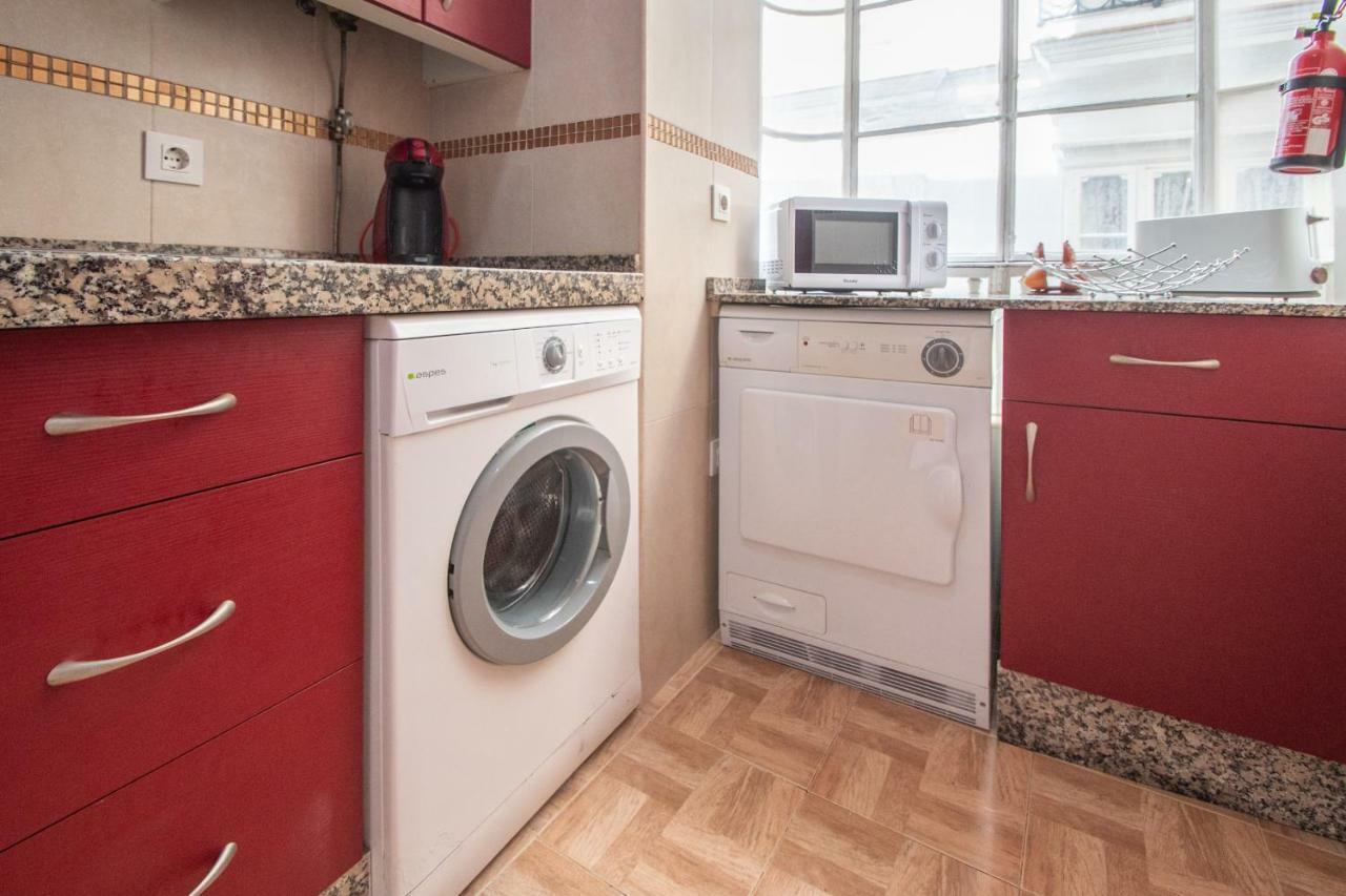 Apartamento Del Arqueologo De Кадис Екстериор снимка